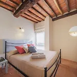 Il Pino By Tuscanhouses Apartman Camaiore