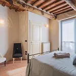 Il Pino By Tuscanhouses *